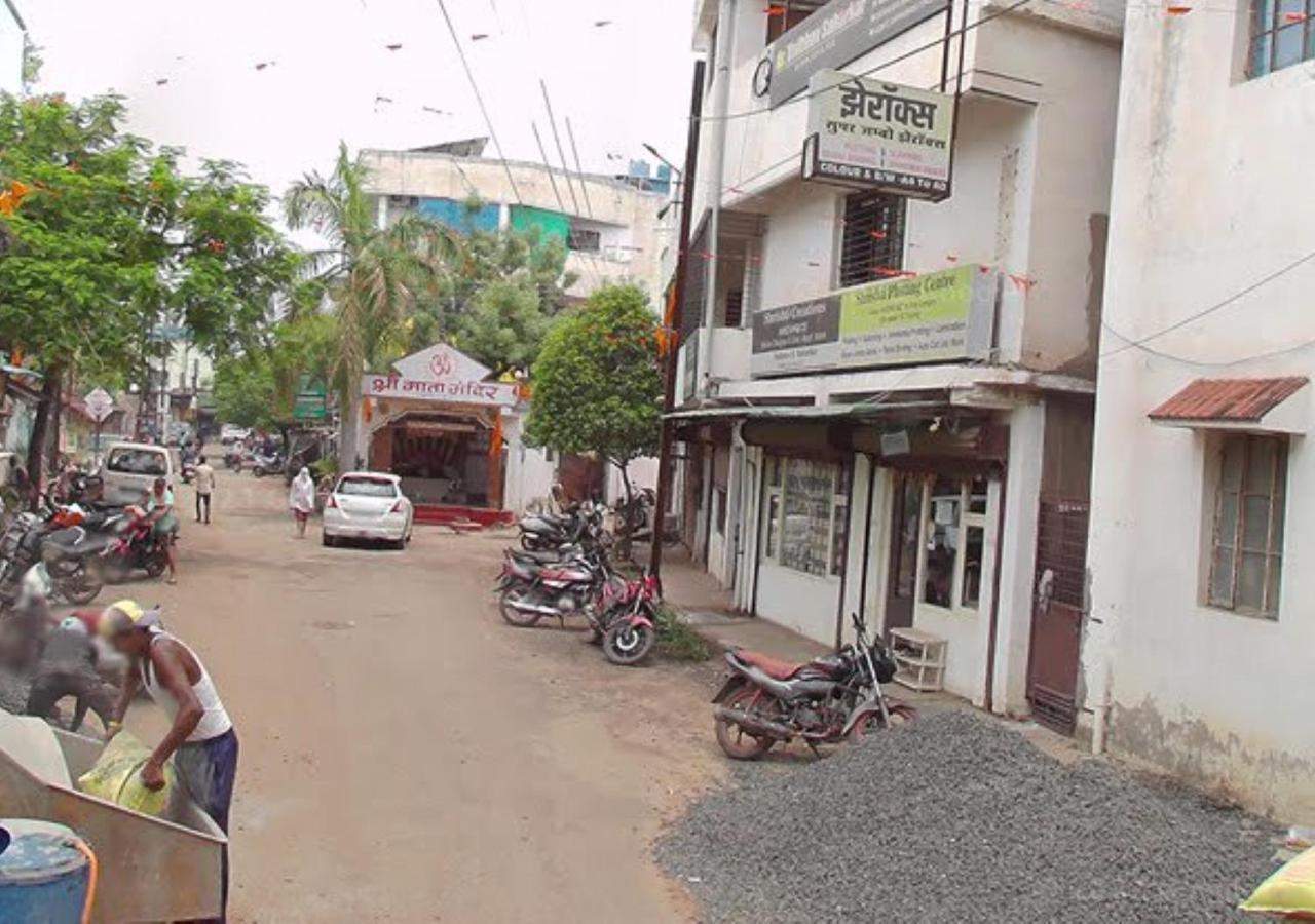 Hotel Mayur Restaurant Chandrapur Екстериор снимка