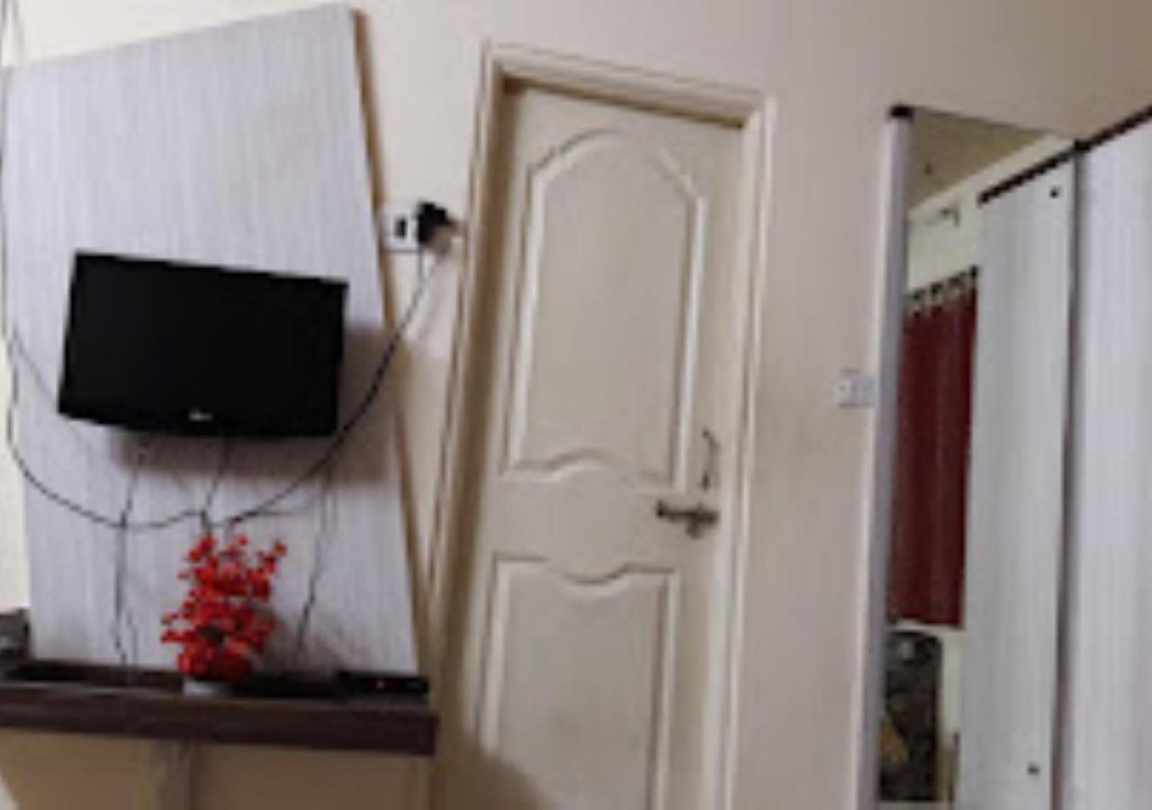 Hotel Mayur Restaurant Chandrapur Екстериор снимка