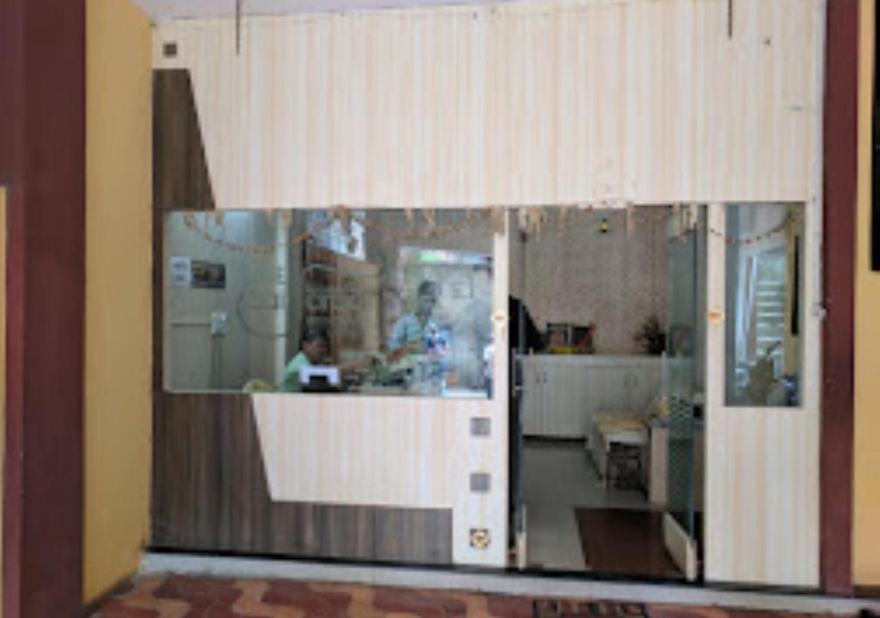 Hotel Mayur Restaurant Chandrapur Екстериор снимка