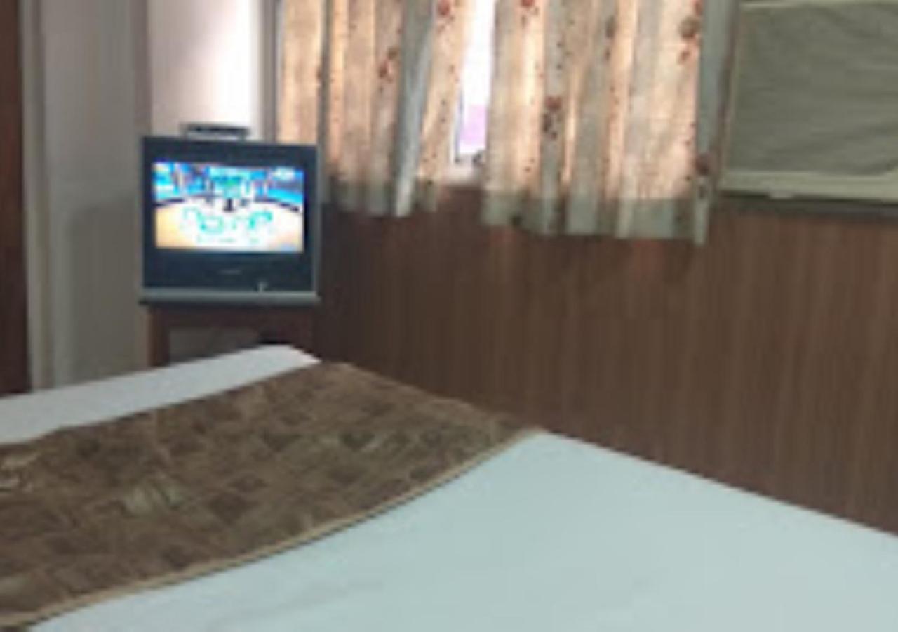 Hotel Mayur Restaurant Chandrapur Екстериор снимка