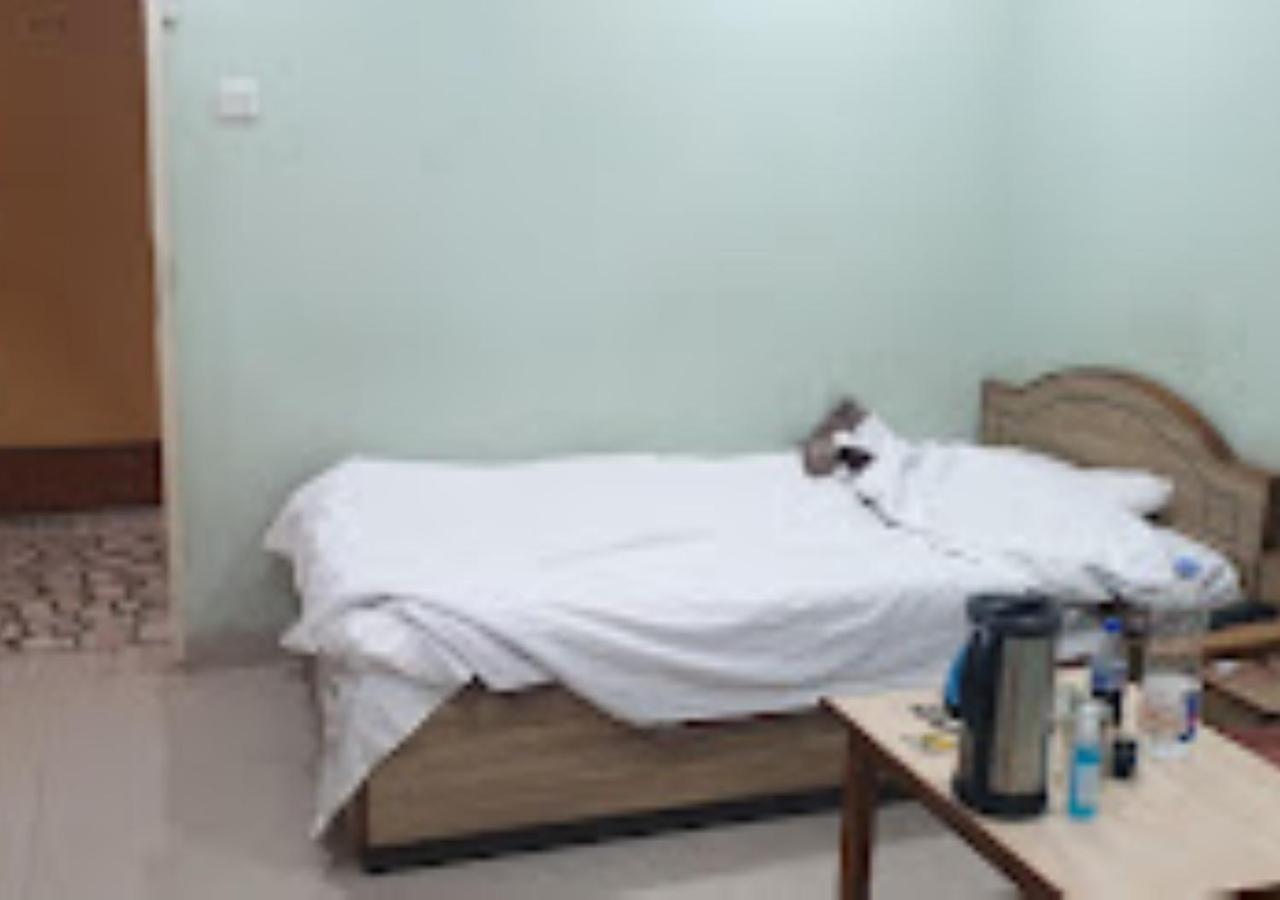 Hotel Mayur Restaurant Chandrapur Екстериор снимка