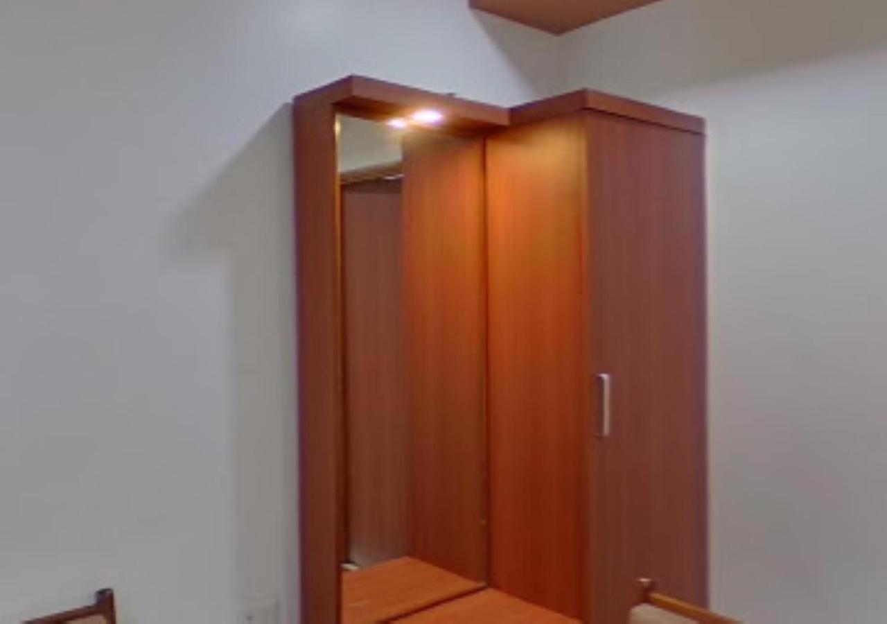 Hotel Mayur Restaurant Chandrapur Екстериор снимка